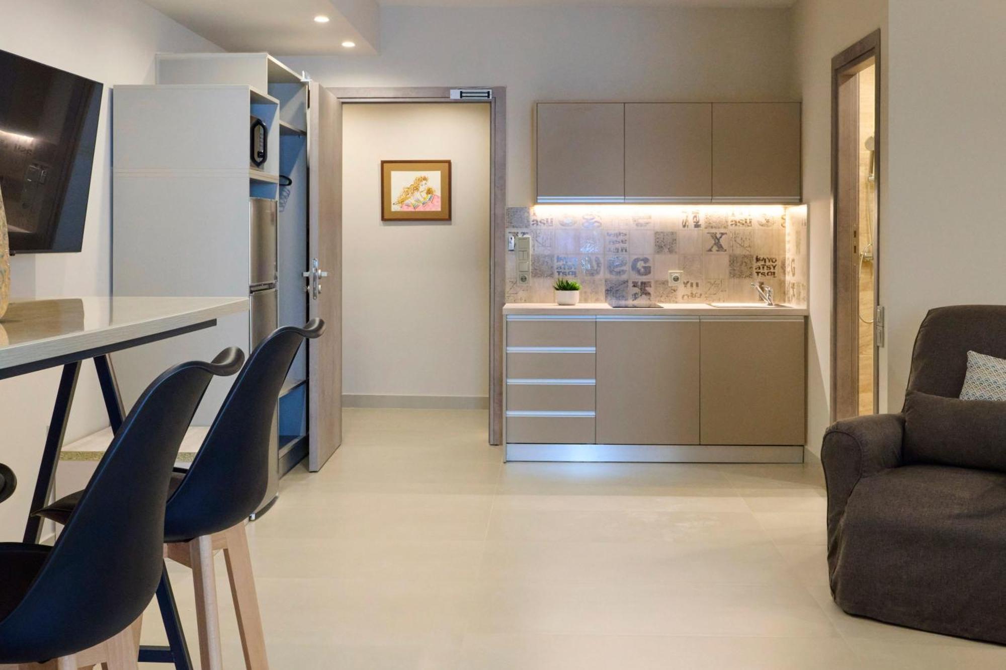 אתונה Acropolis Muses - Downtown Luxury Apartments מראה חיצוני תמונה